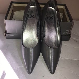 NIB Women’s Kitten Heels